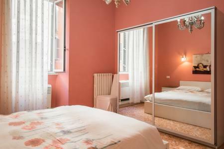 Апартаменты Frattina De Luxe Рим Экстерьер фото